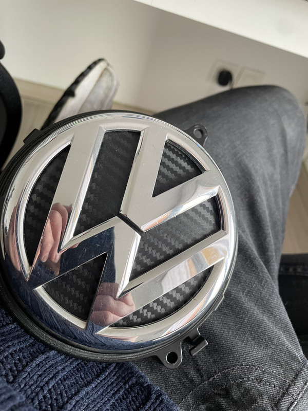 FF31BA6C-F46A-47DE-AEDC-D163A1AD0D3C