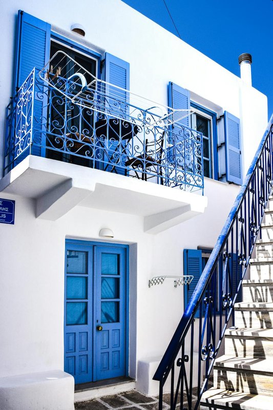 blue-house-greece.jpg