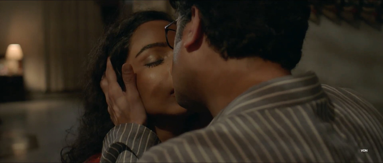 Ghawre Bairey Aaj.2019.1080p.mkv_snapshot_07.16_[2021.08.01_11.14.42]