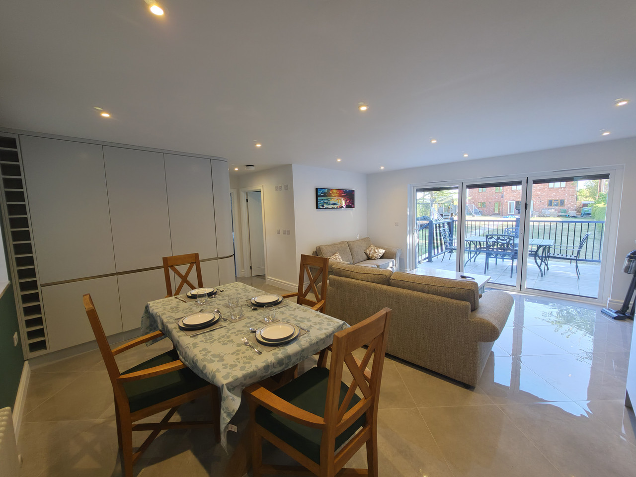 KitchenDinerLounge