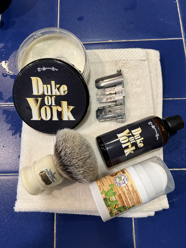 E18F7B5C-7525-4177-B6C1-9D80CF663412