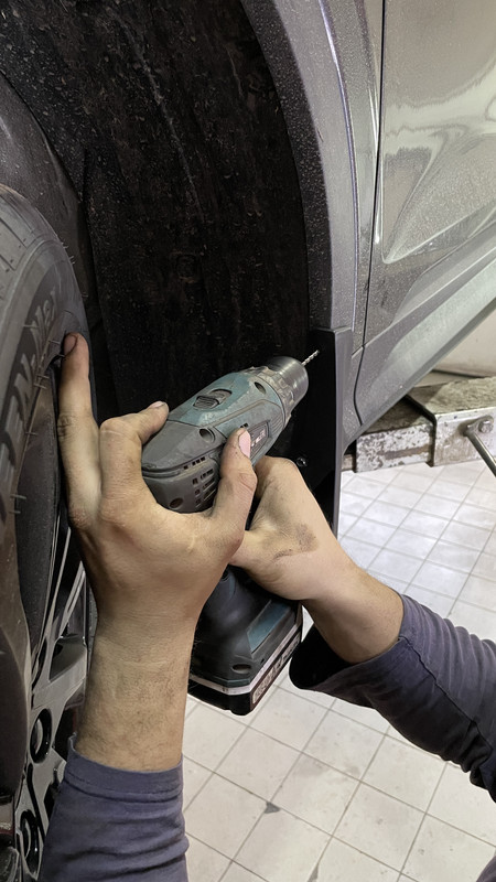 9467C9DC-FD93-4CCB-9219-8AB6621D6505