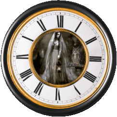 Horloge aux aiguilles squelettes dorées