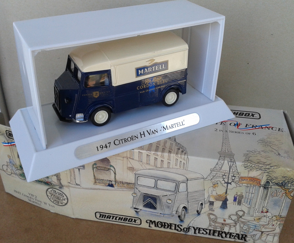 1947 Citroën Type H Van “Martell” (Matchbox) (9)