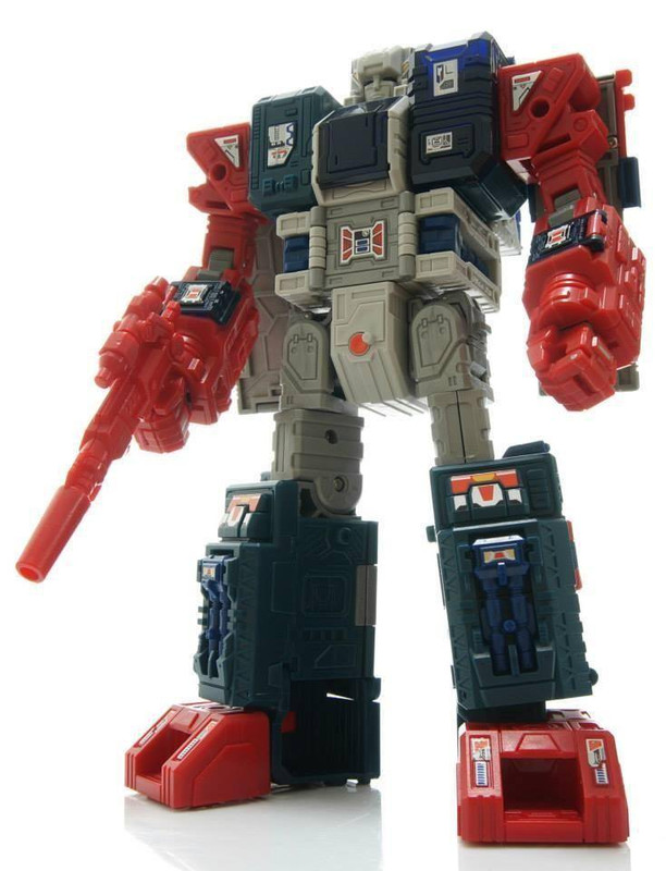 10421385_943480015672195_47101637572515533_n