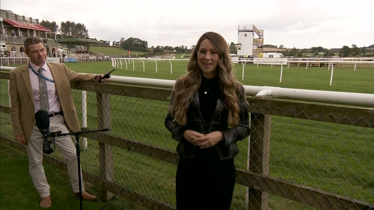 09.15 - 18.00.00 - ITV News London. The latest news in London and the....ts_snapshot_26.56.440
