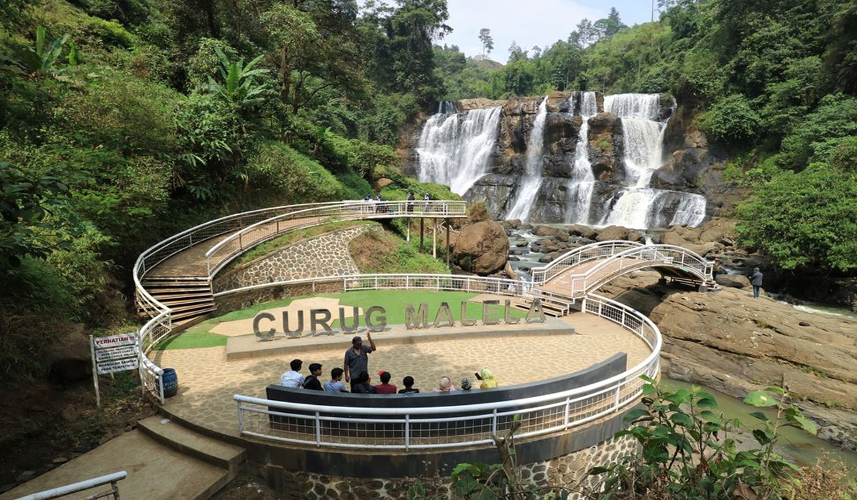 Menelusuri Keindahan Curug Malela, Surga Tersembunyi di Indonesia!