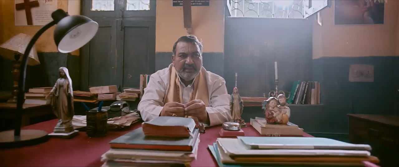 Srikakulam SherlockHolmes 2024 WebRip [Hindi + Tamil + Telugu + Kannada] 480p, 720p ESub Screenshot
