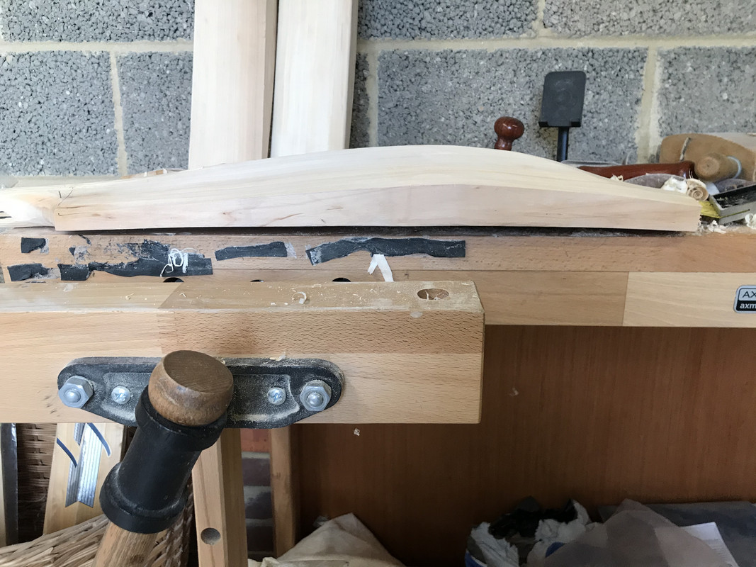 C14A6DDC-5F4C-46B0-9642-63FDB0A2E1A7