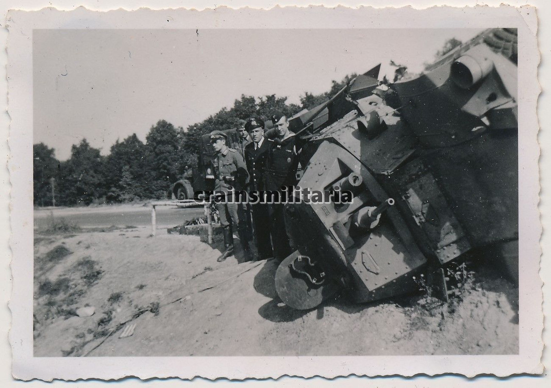 Orig. Foto Beute Panzerspähwagen Panhard 178 Fra