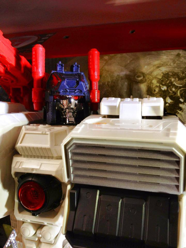 969542_660556217306006_331480101_n