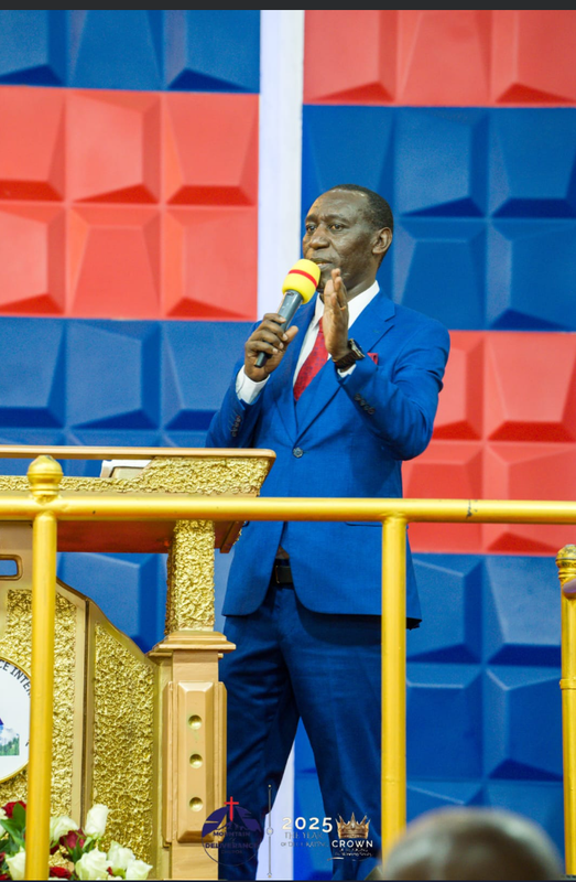 Background image for the ministries section on mobile.