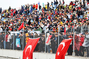 [Imagen: f1-gp-turchia-foto-gara-domenica-46.jpg]