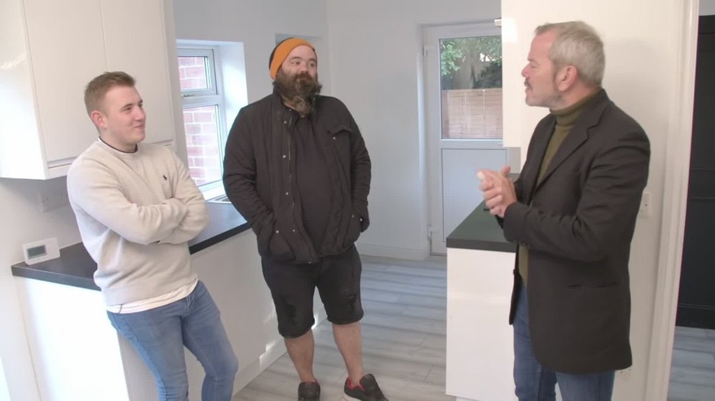 [Image: r5e7qpx8z4uv.jpg]