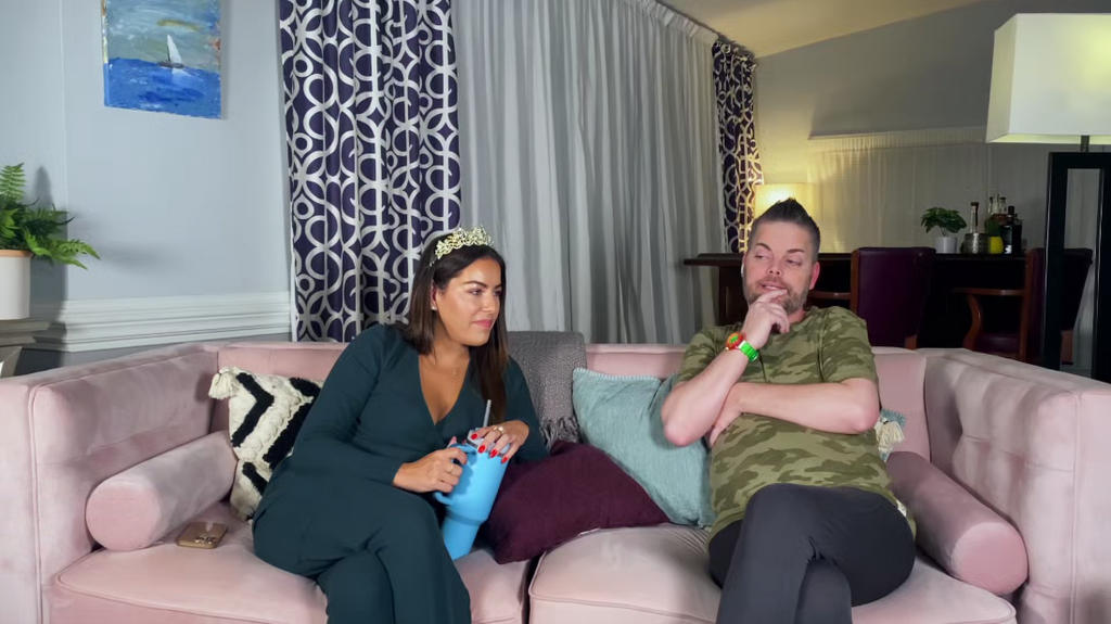 [Image: e7c4se6pkwt6.png]