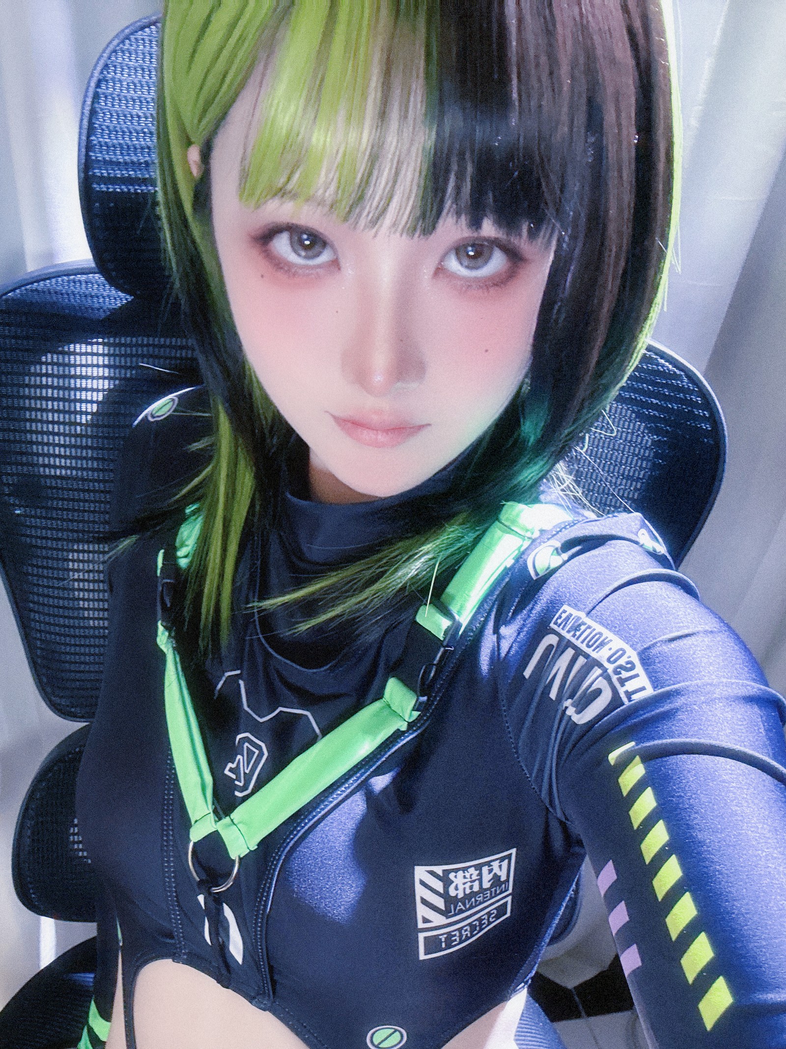 屿鱼 Yuyu 黑绿主题 Cosplay 写真合集｜暗色系风格摄影（24P｜389MB）插图