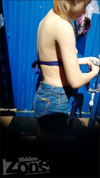 [Image: Voyeur12945074239.jpg]