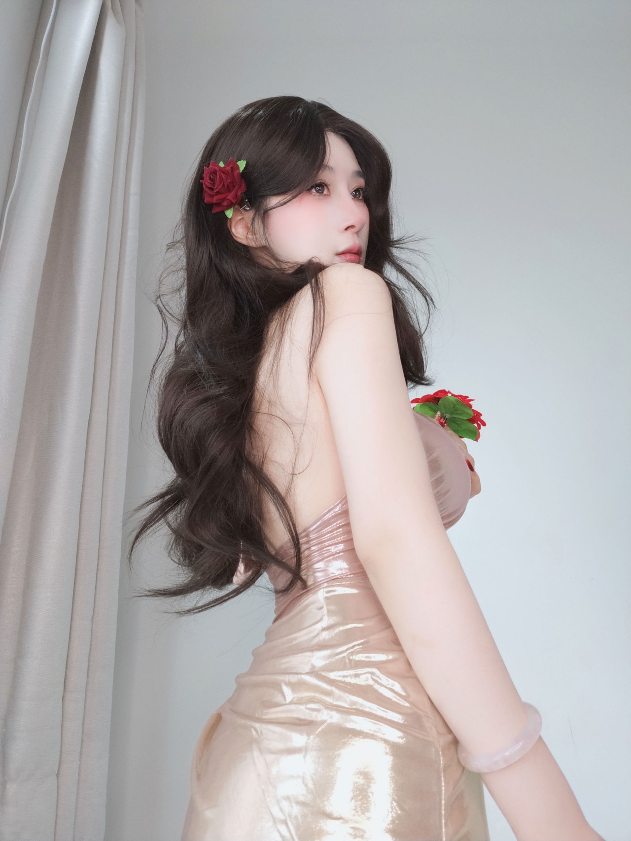 白银 81 视频和金色のワンピース写真套图欣赏，清新甜美风的日常美插图