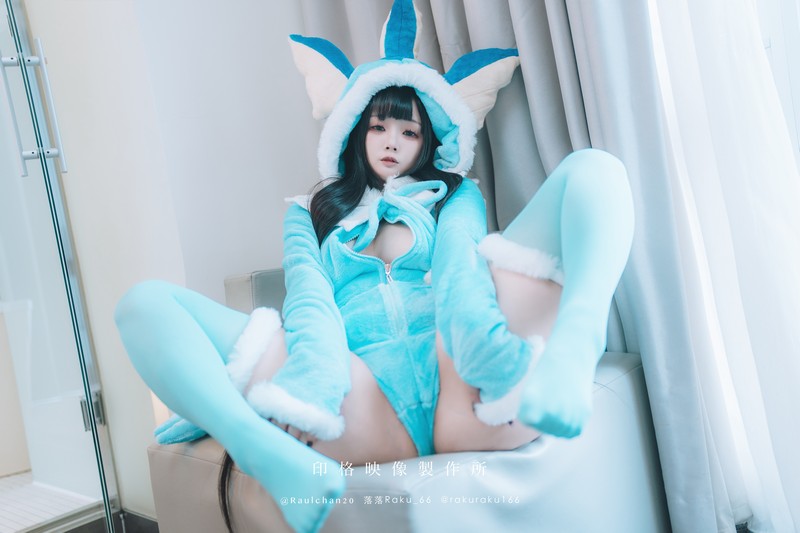 落落Raku 水伊布 Cosplay 写真图集 56P插图3