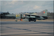 19-Gv-APIB-Mig-23UB-97-Yellow-(5)