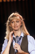 Olivia-Newton-Johnon-md53