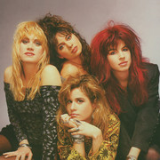 susanna-hoffs-b10