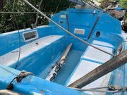 Macgregor-25-cockpit