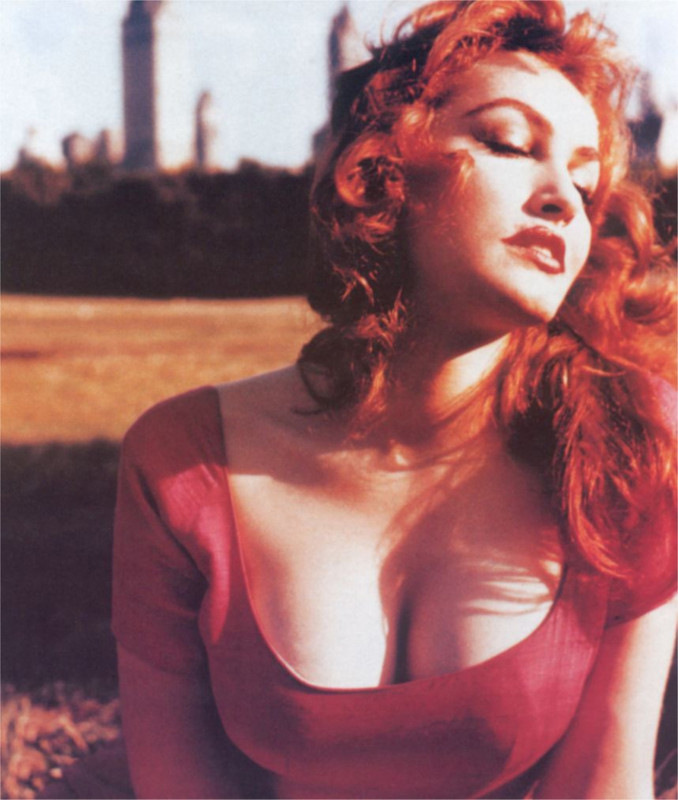 Julie_Newmar_ma02
