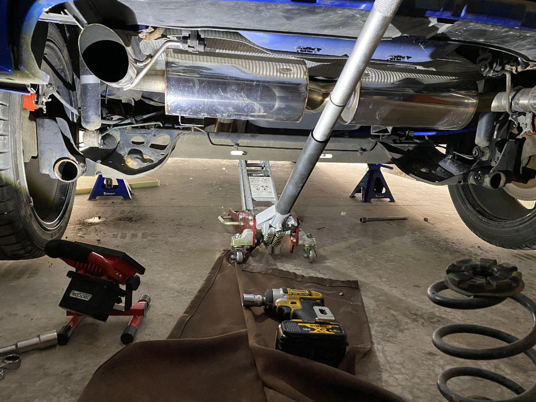 EEB82E9E-F739-4E51-894C-BF6B183D8002