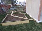 [Image: garden-box3-with-hoop-frame.jpg]