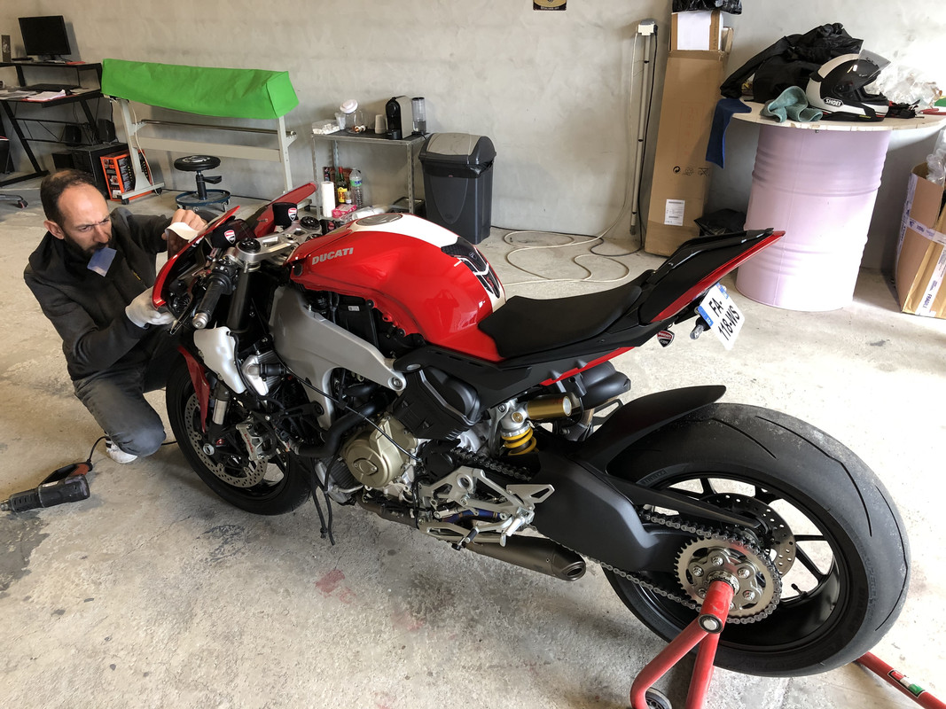 EA0B8C4E-AB3E-420B-97B7-F44EBF24D623