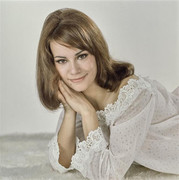 claudine-auger-mb92