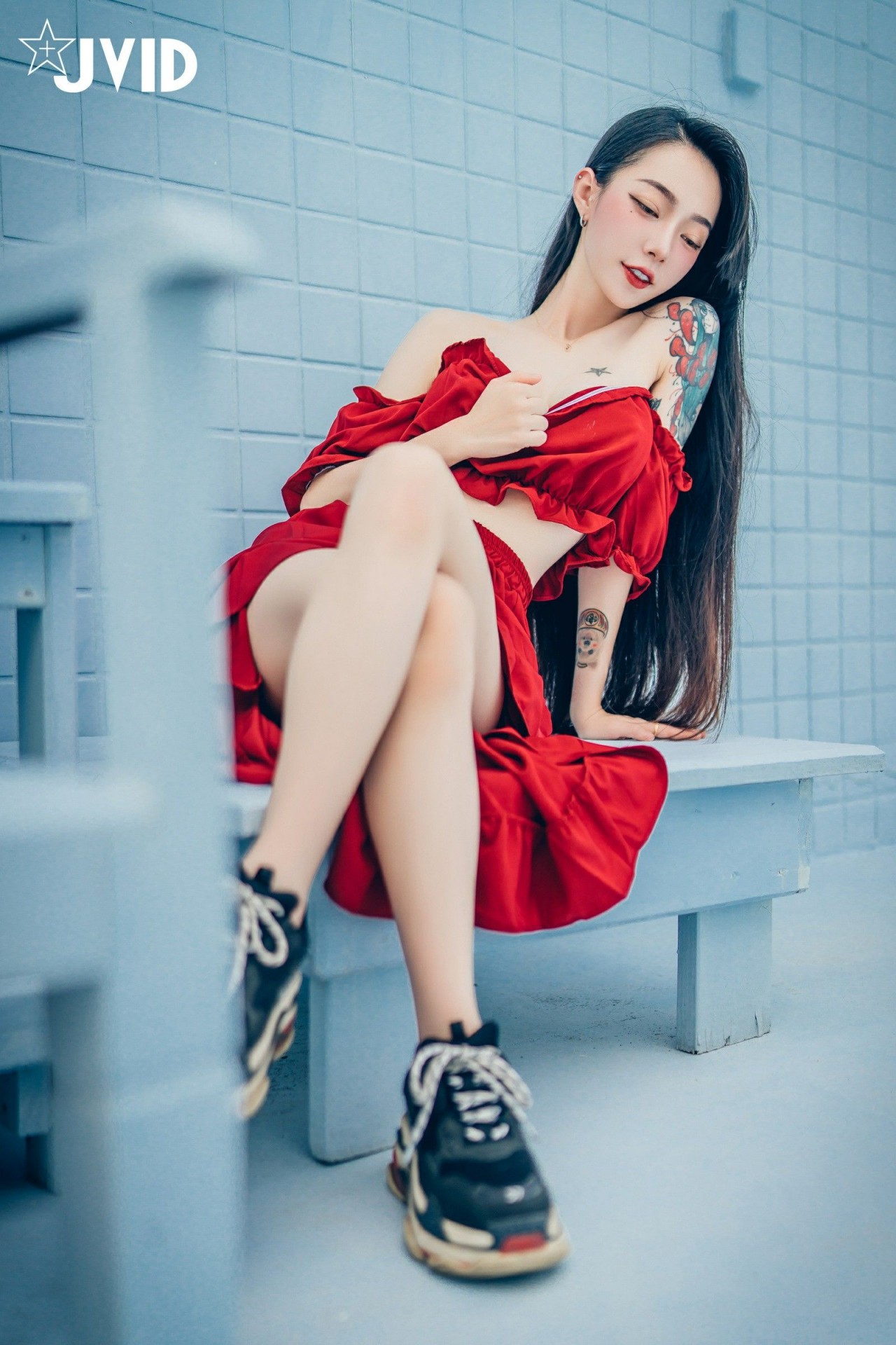 jvid 飄 飄《女神比基尼》美女写真，躺在浴缸场景，尽显性感姿态插图8