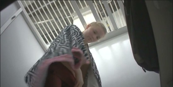 [Image: Voyeur955141235.jpg]