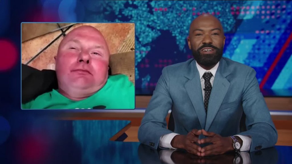 [Image: hrhpn6f245or.jpg]