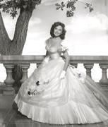 Susan-Hayward-d33