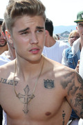 Justin-Bieber-superficial-guys-81