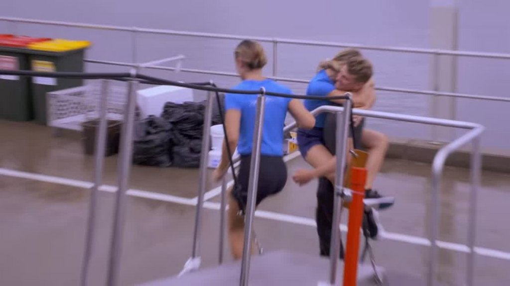 [Image: qrj8uy94zz9m.jpg]