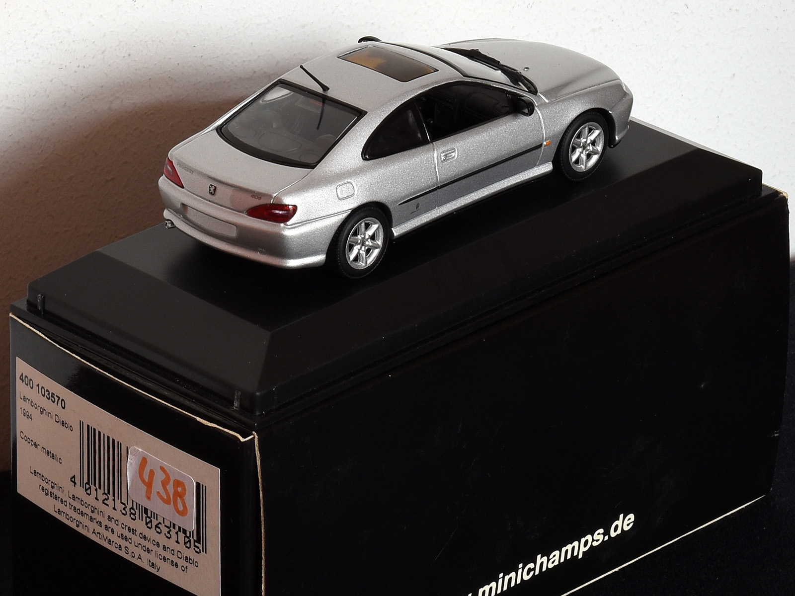 Peugeot 406 Coupe metallic silver ( Minichamps) 02 — Postimages