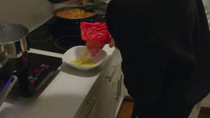 [Image: eicv311ibb4l.jpg]