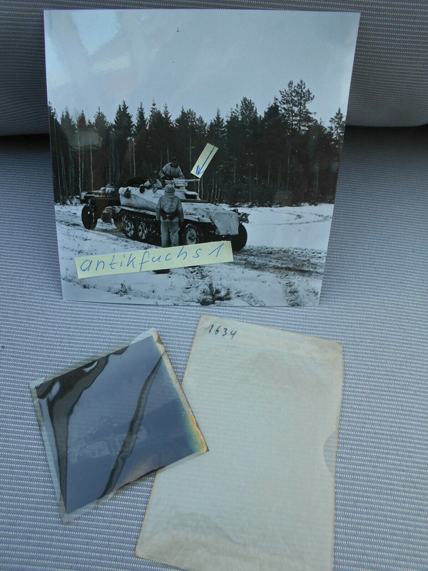 Schützen-Panzer mit aufgebauter Pak im Kurland-Kessel 1944-45_1