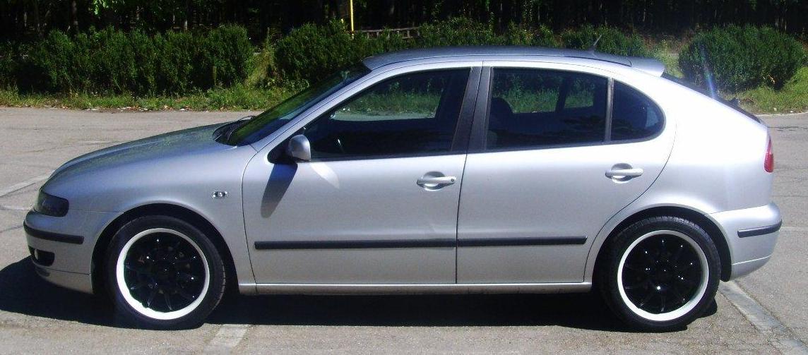 C30493213_3