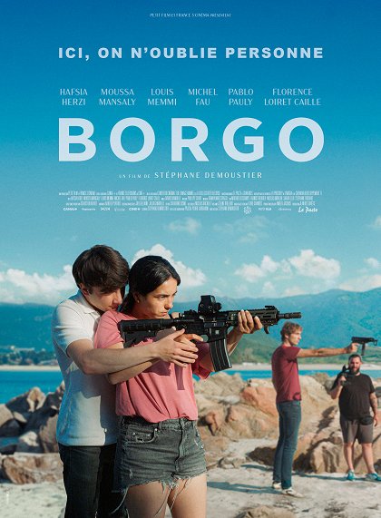 Borgo: Za zdmi vězení / Borgo (2023)