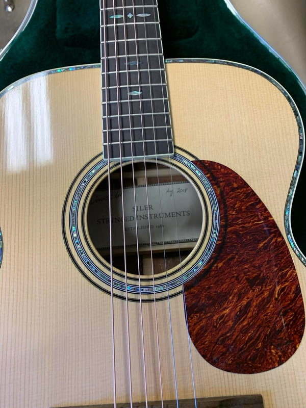 Siler Stringed Instruments label