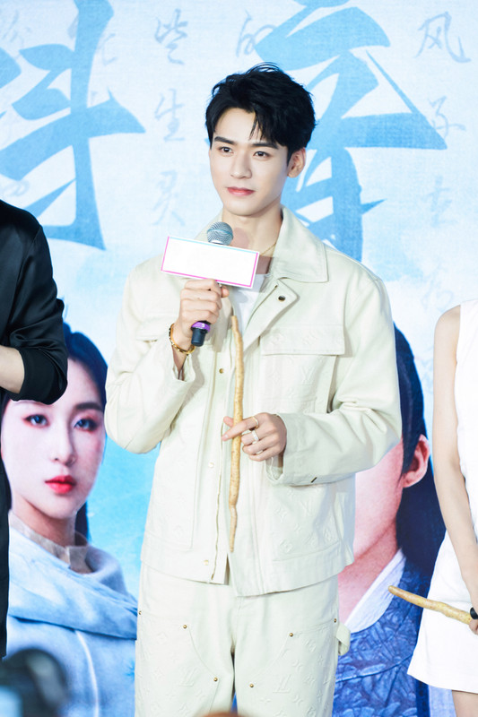 006DurXoly1hg4ihelhksj34qv74bx6w