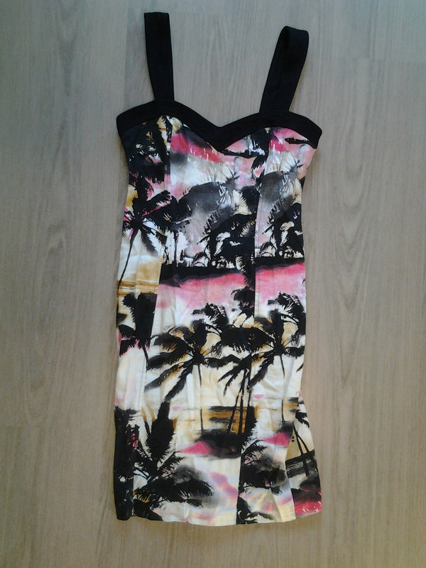 24 Dress with black and pink Prints (1)