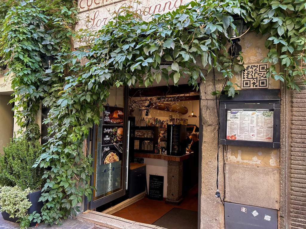 Жаркий сентябрь на побережье Тирренского моря.