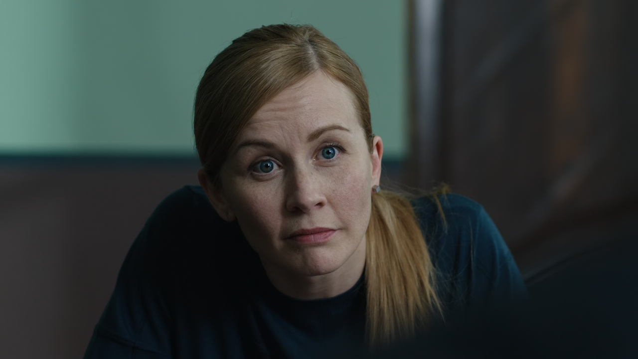 FBI.International.S02E01.Unburdened.1080p.10bit.AMZN.WEB-DL.DDP5.1.HEVC-Vyndros.mkv_snapshot_30.58_[