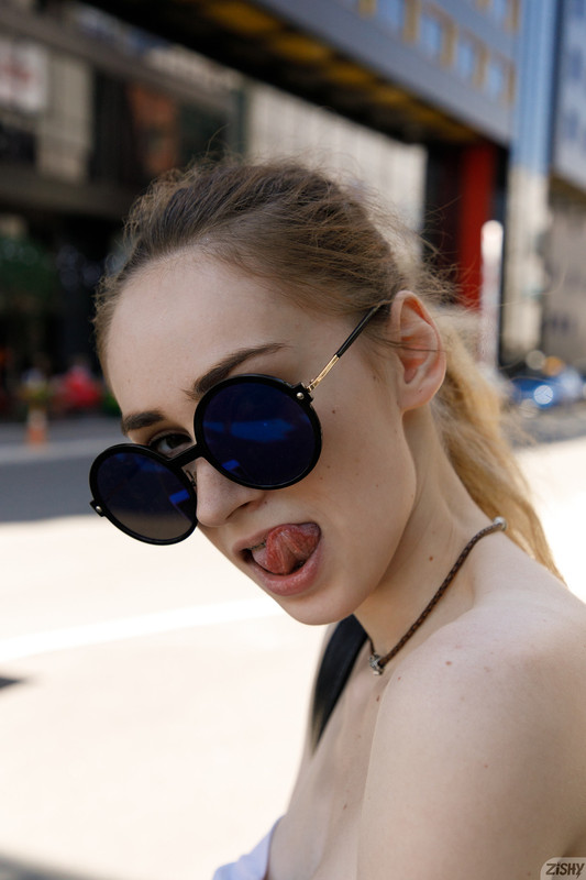 full_030_12522112530567