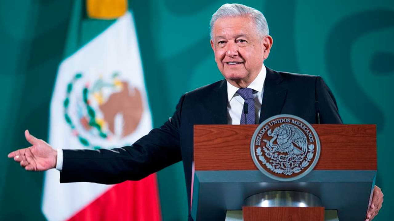 AMLO ofrece a estados adelantar fondos para cubrir el pago de nóminas